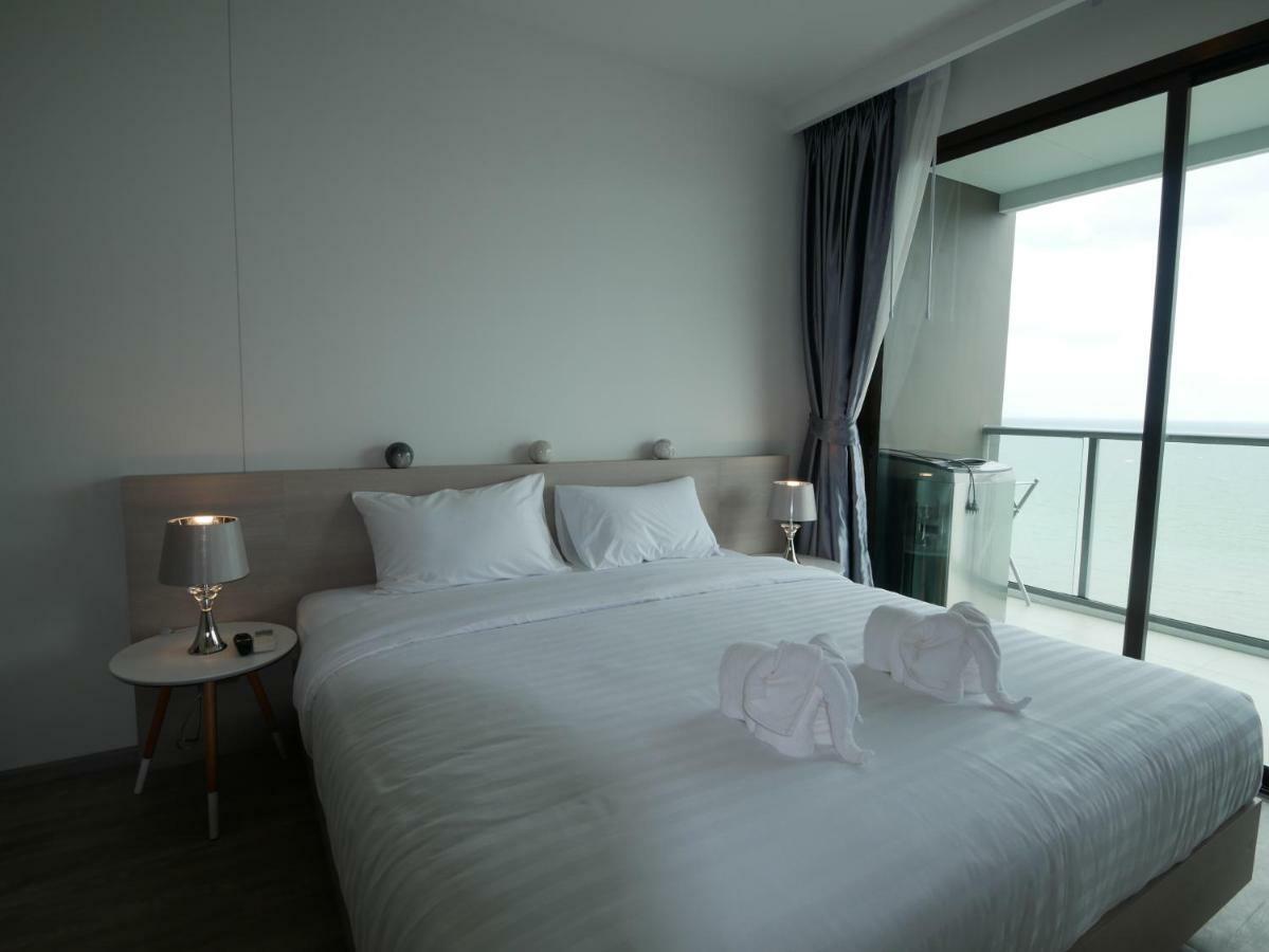 Aeras - The Ultimate Beachfront Experience Jomtien Beach Zewnętrze zdjęcie