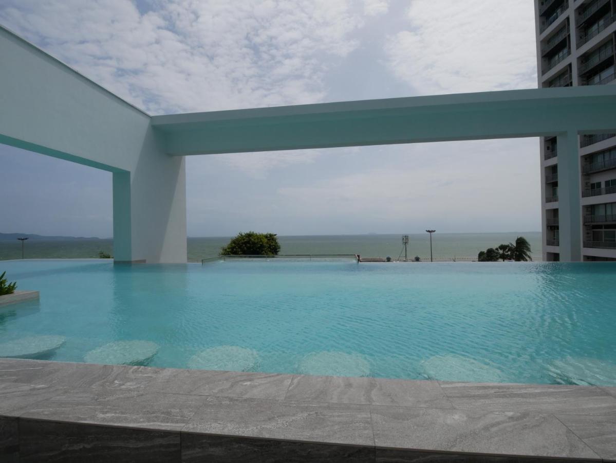 Aeras - The Ultimate Beachfront Experience Jomtien Beach Zewnętrze zdjęcie